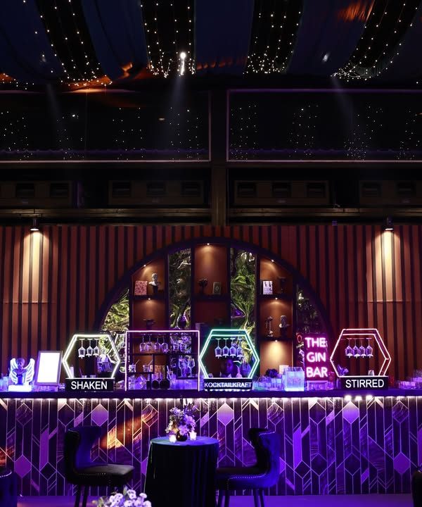 🍸 Where Elegance Meets Celebration! ✨A stunning bar setup that steals the spotlight! Kocktailkr 🍸 Where Elegance Meets Celebration! ✨A stunning bar setup that steals the spotlight! Kocktailkr